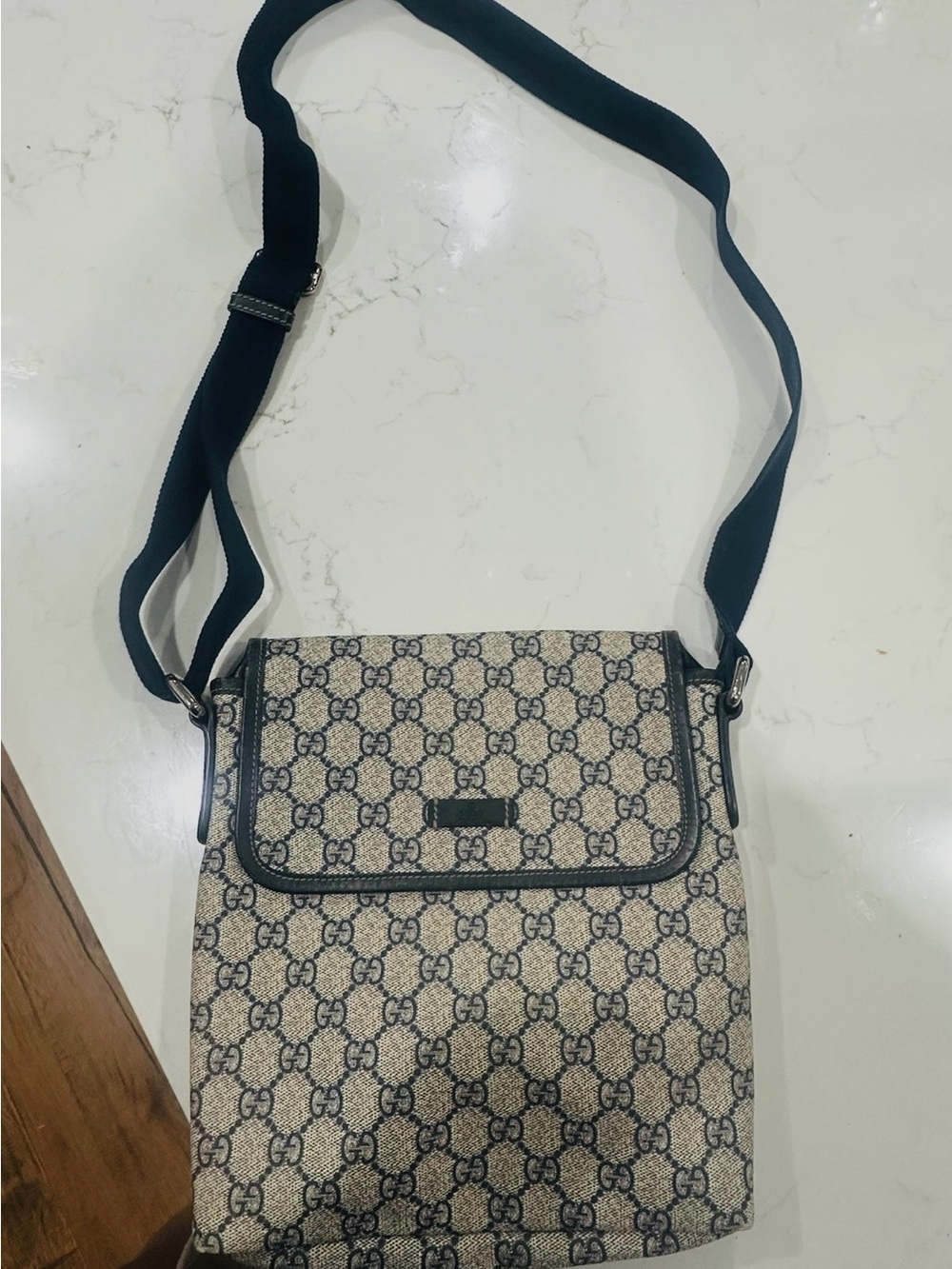 Gucci Beige GG Supreme Crossbody with Navy Trim